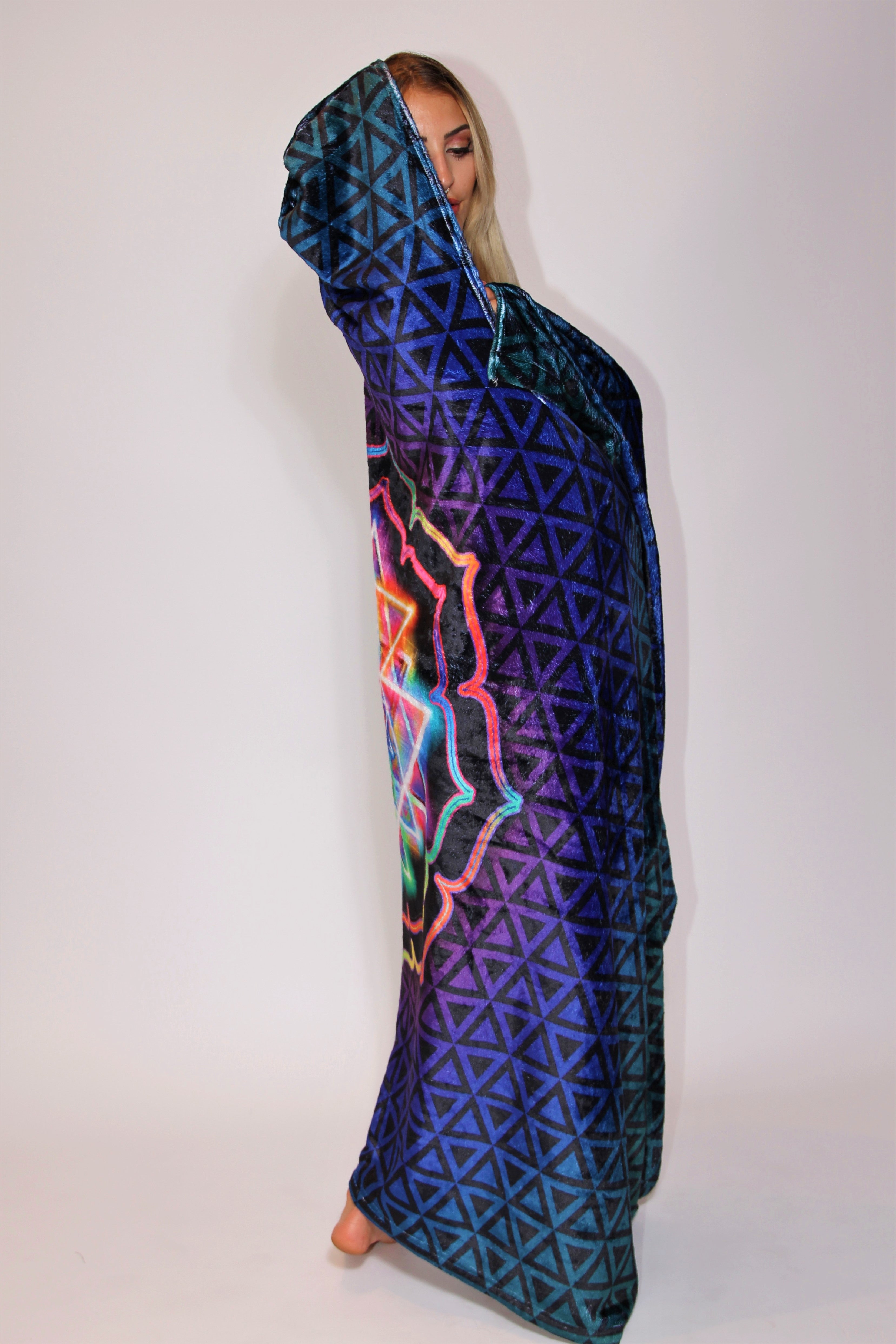 Shri Yantra Hood Banket 60" x 80"